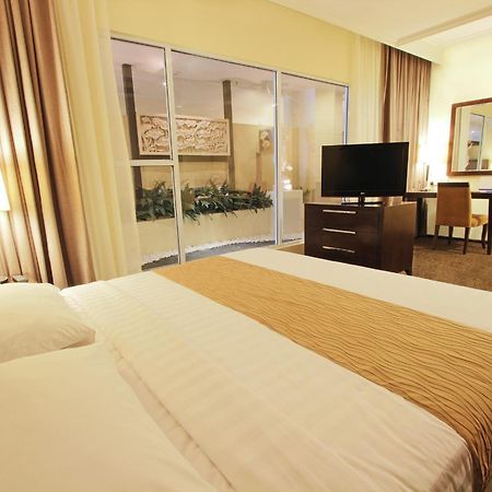 Harmoni One Convention Hotel And Service Apartments Batam Room photo